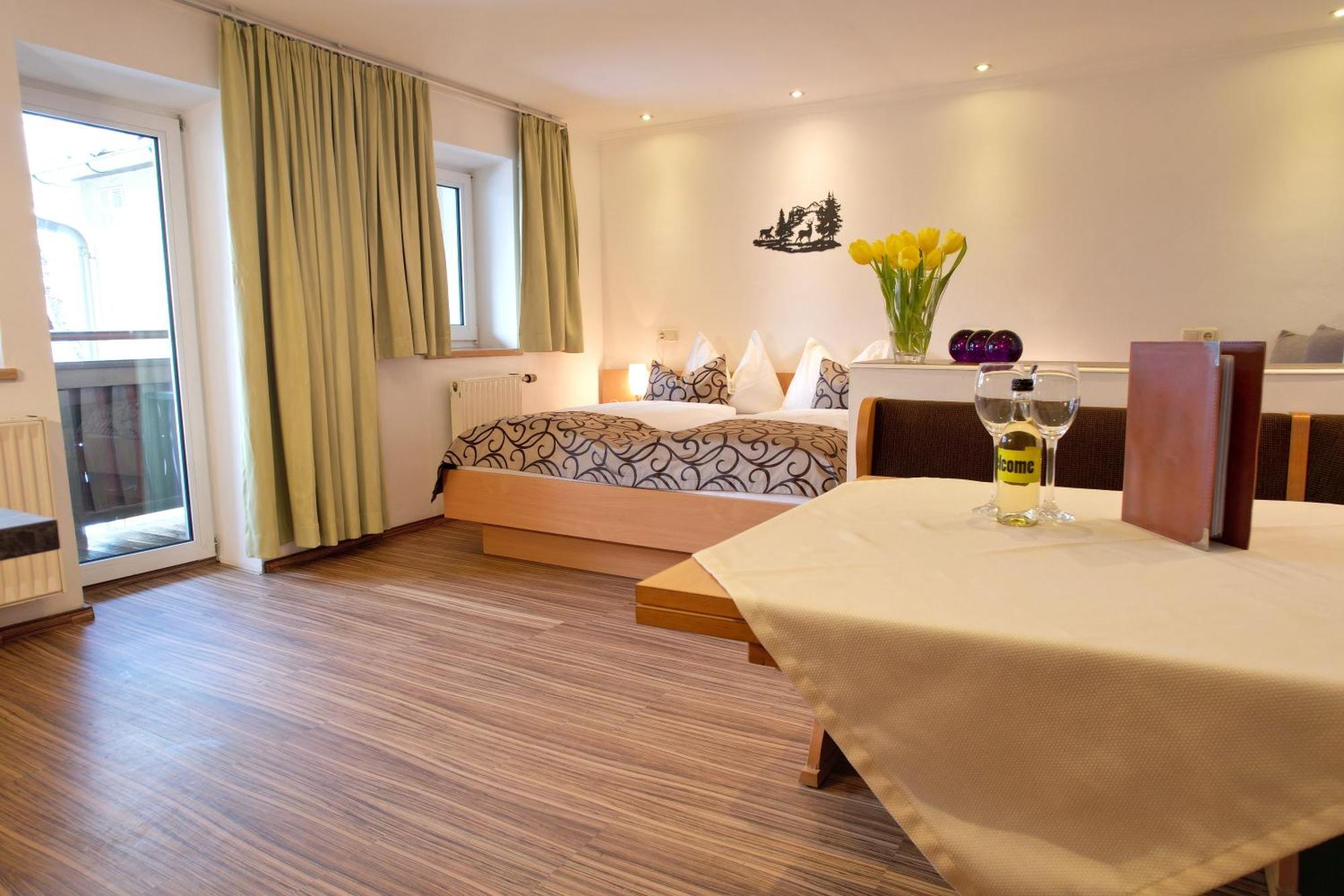 Grubers, Hotel Appartments Gastein บาดกัสไตน์ ภายนอก รูปภาพ