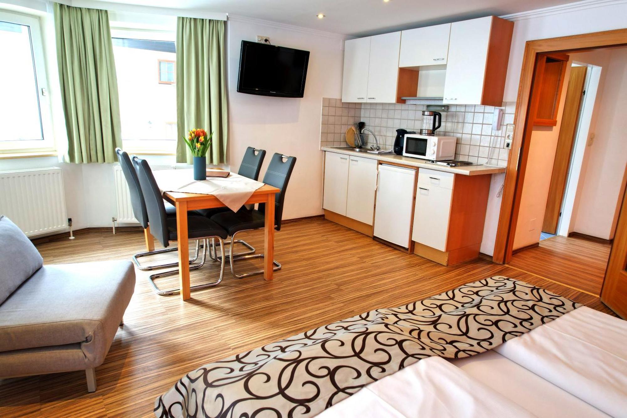 Grubers, Hotel Appartments Gastein บาดกัสไตน์ ภายนอก รูปภาพ