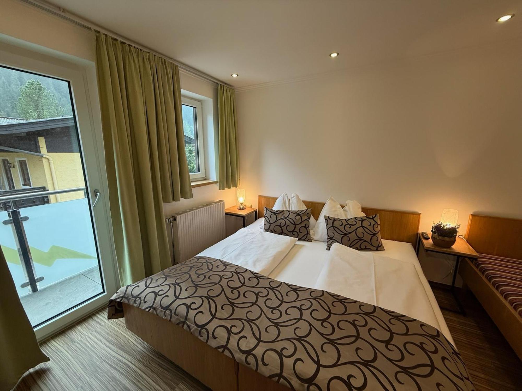 Grubers, Hotel Appartments Gastein บาดกัสไตน์ ภายนอก รูปภาพ