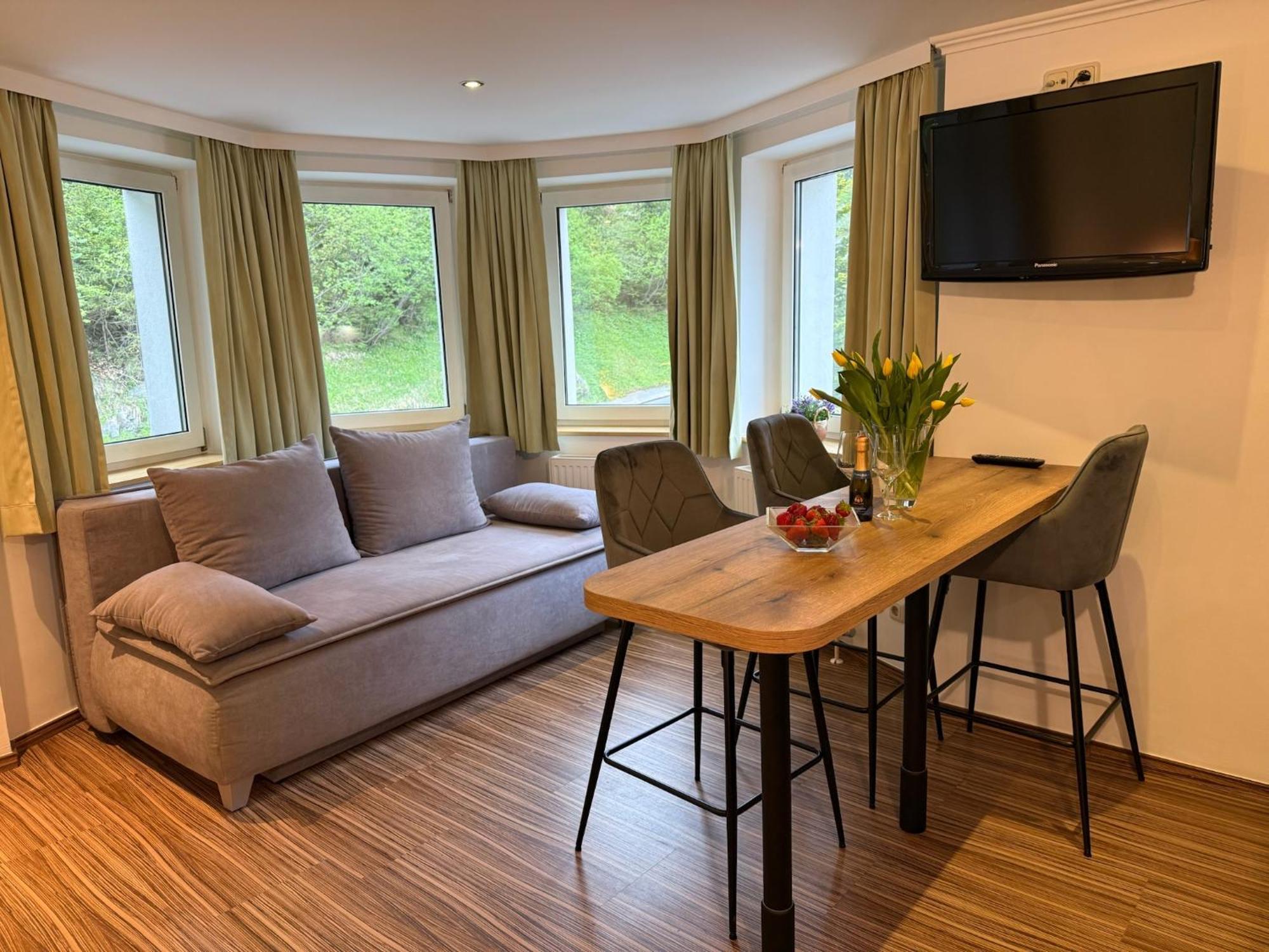 Grubers, Hotel Appartments Gastein บาดกัสไตน์ ภายนอก รูปภาพ